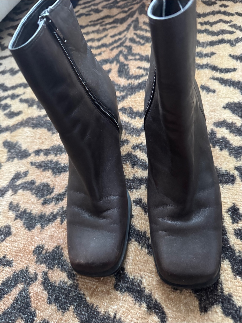 REAL Leather Block Heel Ankle Boots - Picture 8 of 9